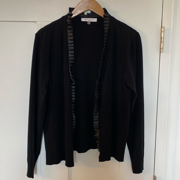 Siano Milano Black sweater Cardigan, with pleated trim closure . size M - Picture 1 of 10